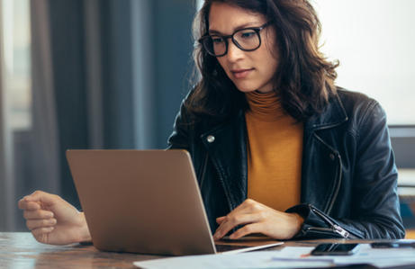 Woman on laptop 